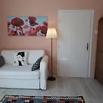 Fueloep Apartmanhaz *