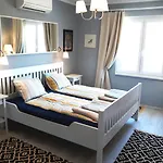 Fueloep Apartmanhaz
