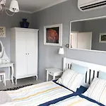 Fueloep Apartmanhaz 아파트