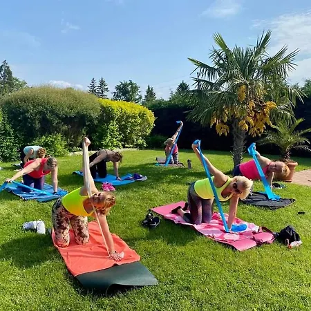 Fueloep Apartmanhaz Lägenhet Balatonszepezd