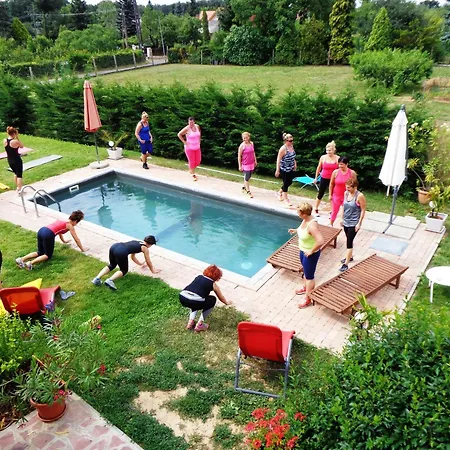 Fueloep Apartmanhaz * Balatonszepezd