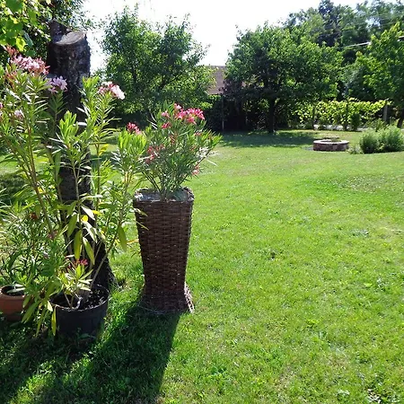 Lägenhet Fueloep Apartmanhaz