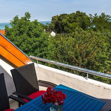 Lägenhet Fueloep Apartmanhaz *