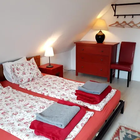 Lägenhet Fueloep Apartmanhaz *