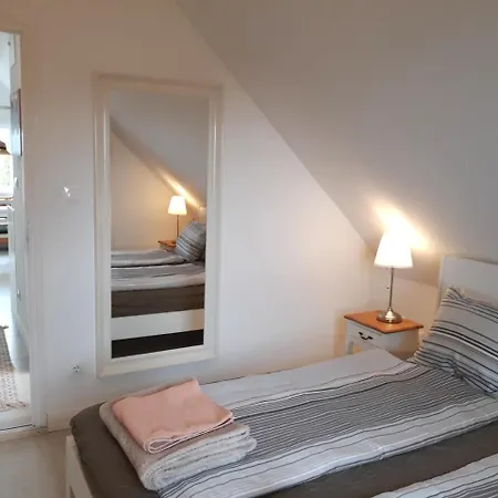 Fueloep Apartmanhaz באלאטונספזד