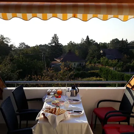 Fueloep Apartmanhaz Apartment Balatonszepezd