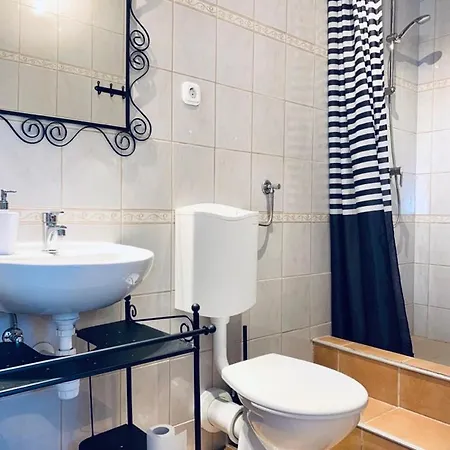 דירה Fueloep Apartmanhaz
