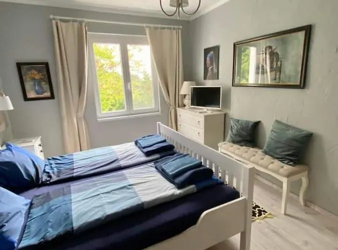 Fueloep Apartmanhaz 아파트 벌러톤세페즈드