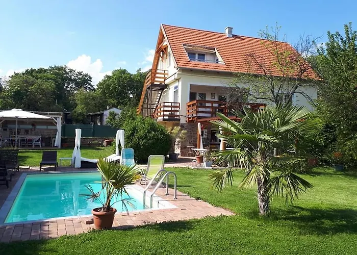 아파트 Fueloep Apartmanhaz *