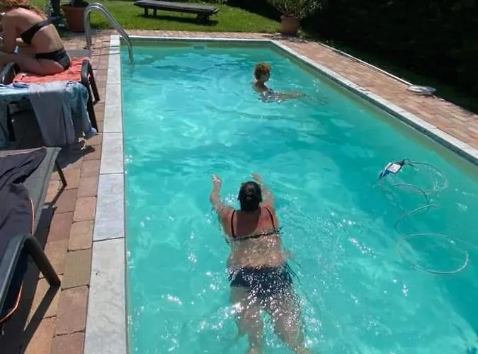 Fueloep Apartmanhaz 아파트