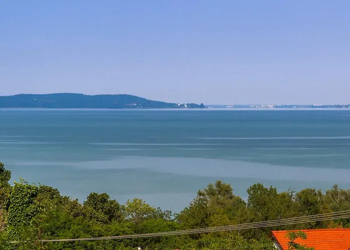 Fueloep Apartmanhaz 아파트 *