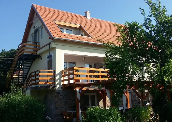 아파트 Fueloep Apartmanhaz *