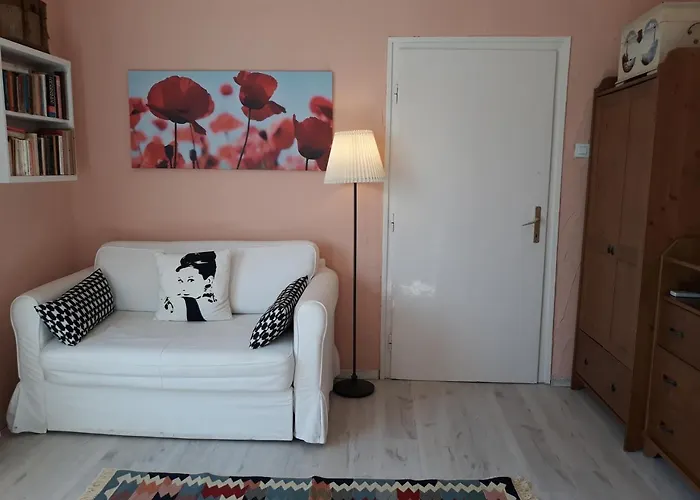 Fueloep Apartmanhaz *