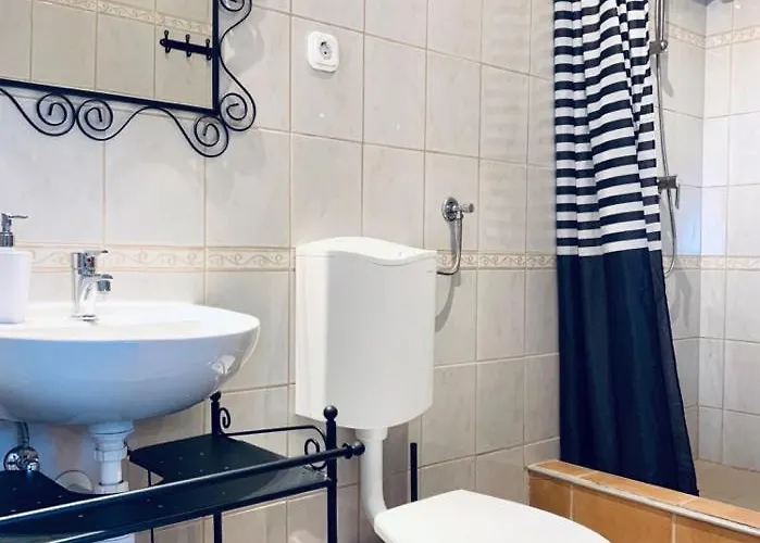 아파트 Fueloep Apartmanhaz